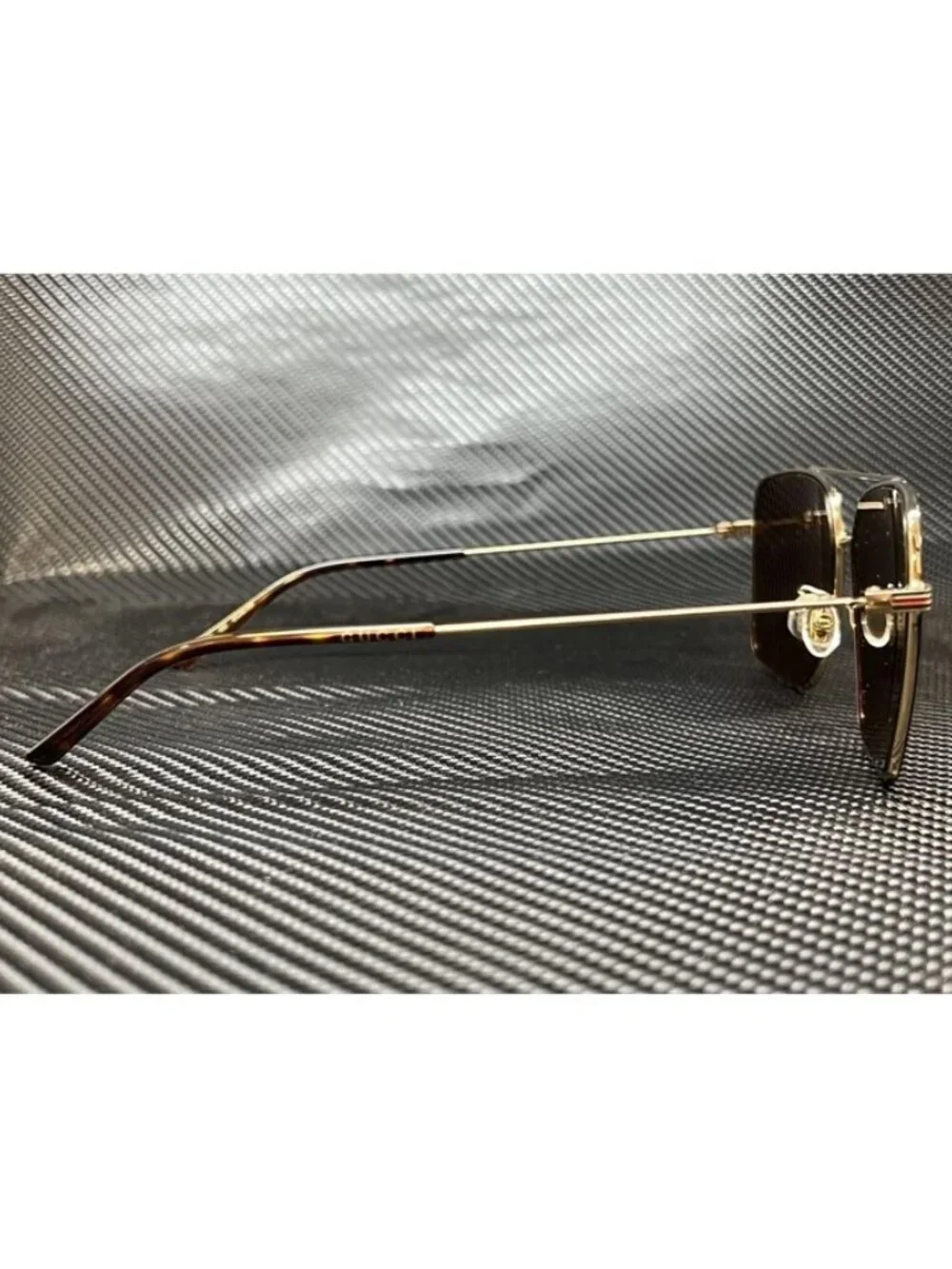 New Gucci Men  Gold Sunglasses  61- 14- 150